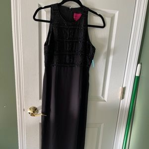 Beautiful sleeveless  fitting black sequence top dress , size 5